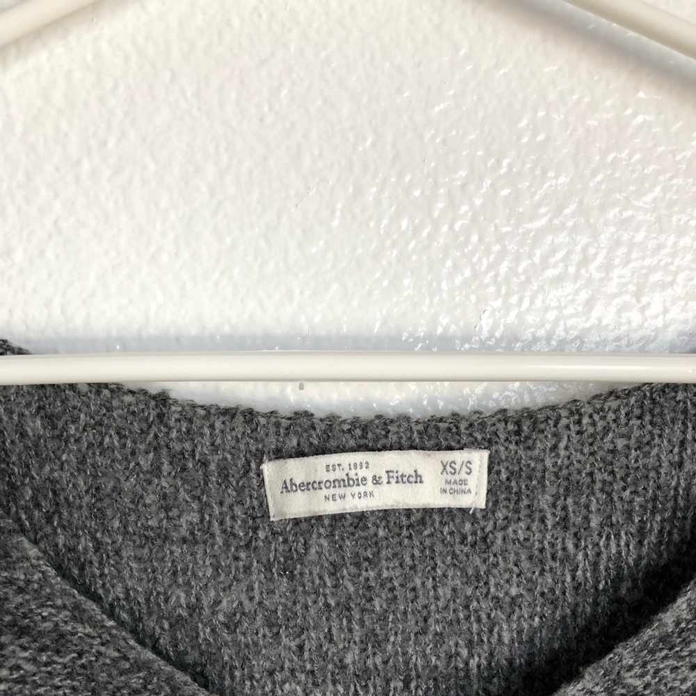 A&F Long Sweater 😍😍 - Picture 5 of 6